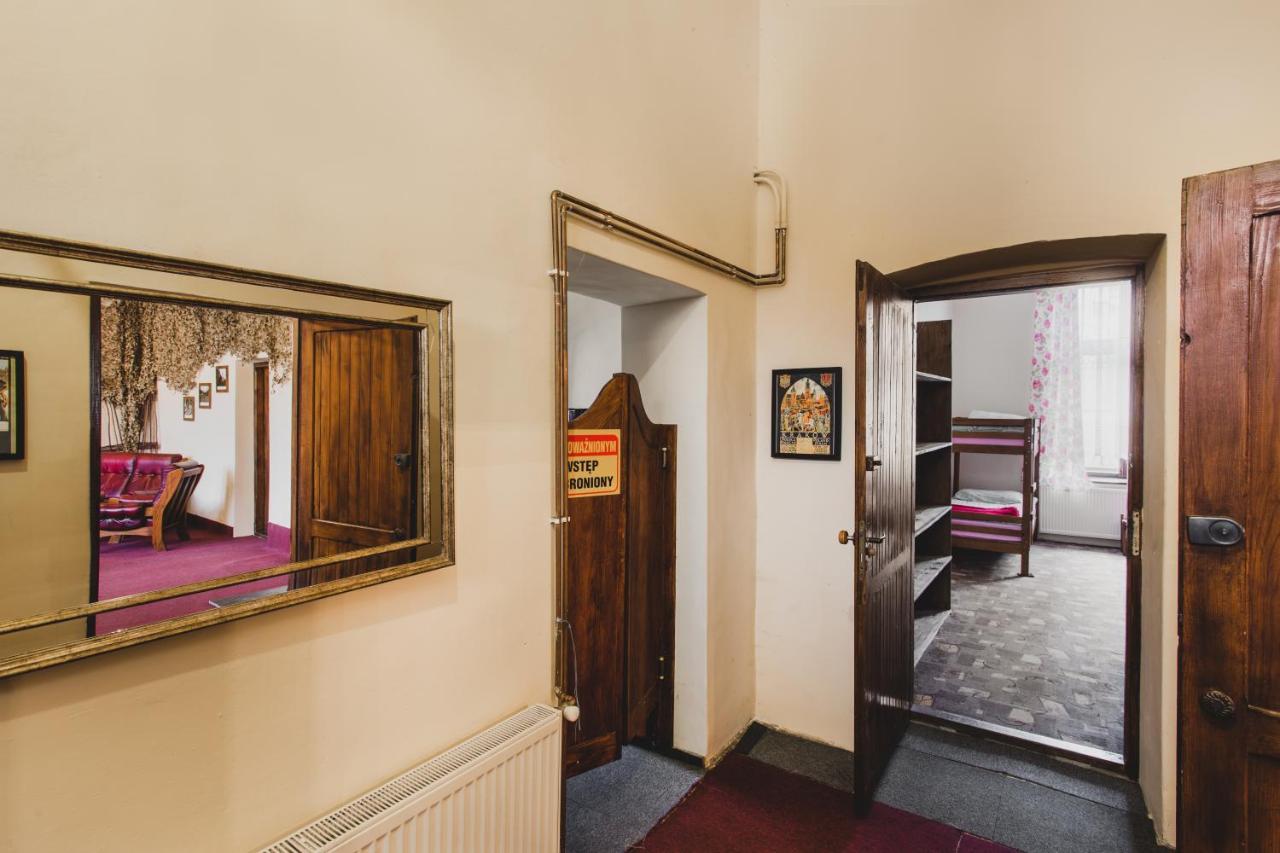Stara Szkola Villa Krempna ภายนอก รูปภาพ