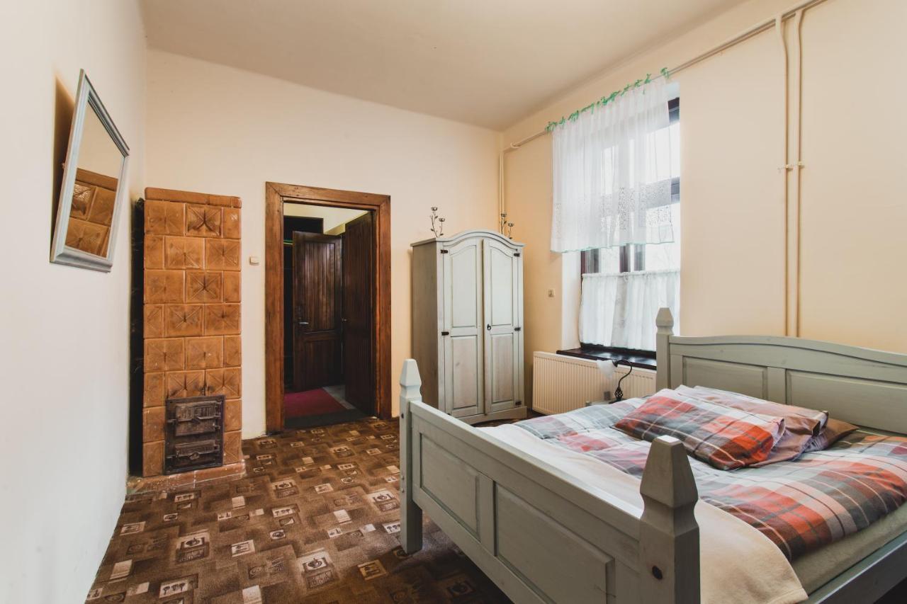 Stara Szkola Villa Krempna ภายนอก รูปภาพ