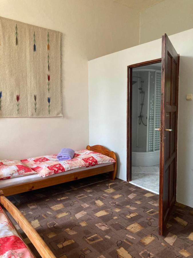 Stara Szkola Villa Krempna ภายนอก รูปภาพ
