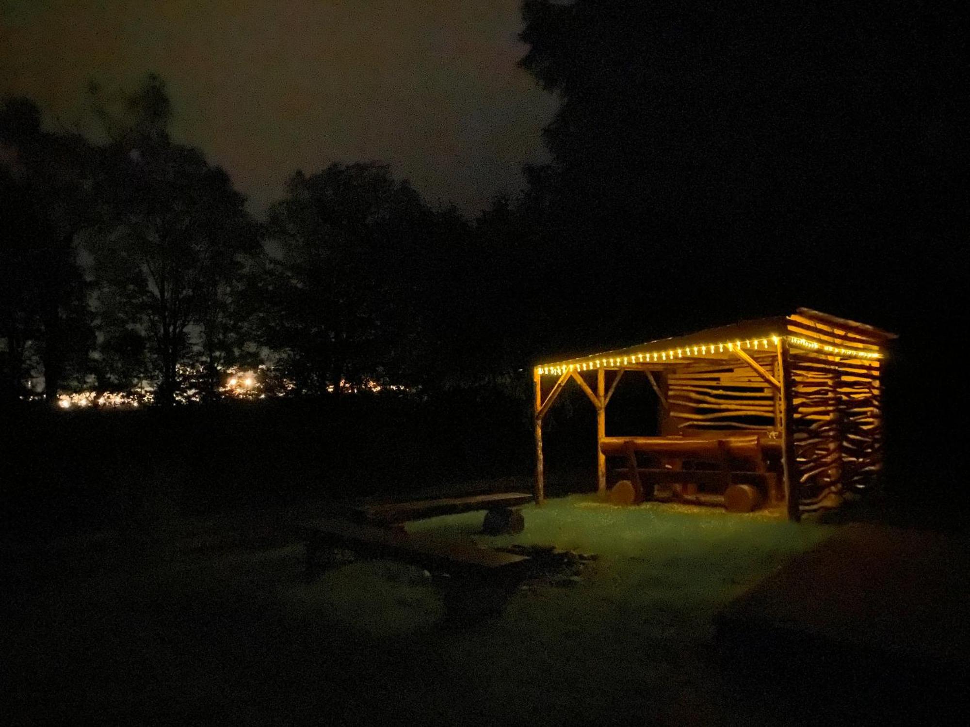 Stara Szkola Villa Krempna ภายนอก รูปภาพ